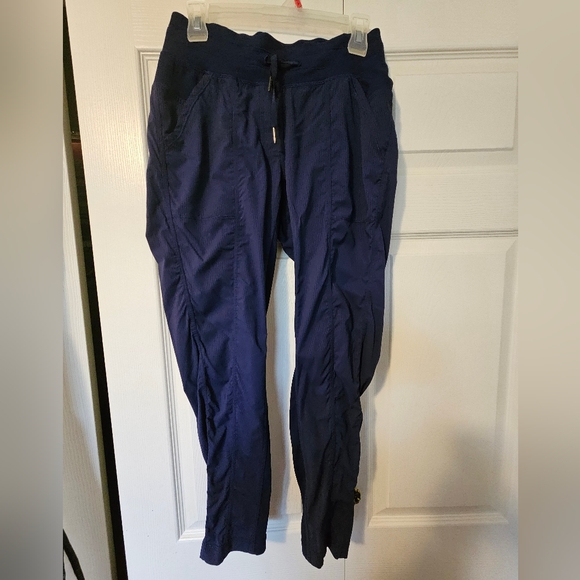 Women's Lululemon Street To Studio Pants Navy Size 6 - Picture 2 of 6
